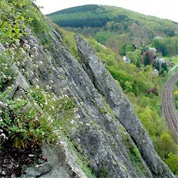 Danger de chutes de pierre à Yvoir et Pont à Lesse